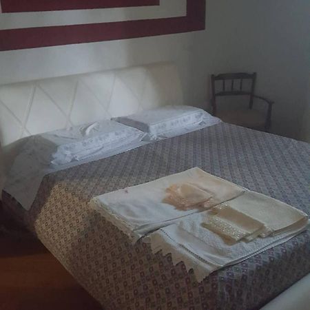 La Casa Della Quercia ξενώνας Lorenzana Εξωτερικό φωτογραφία