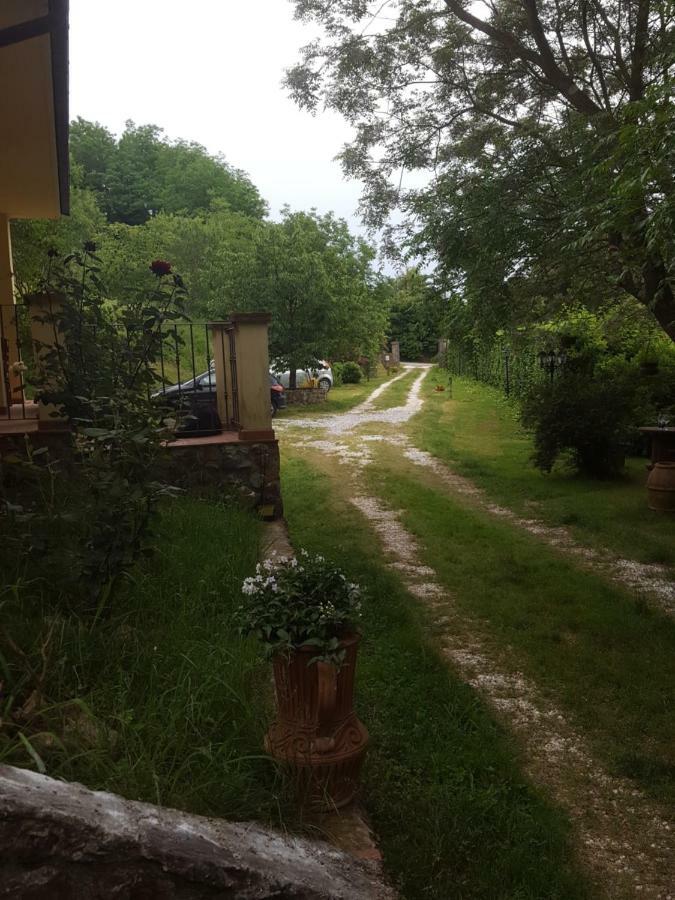 La Casa Della Quercia ξενώνας Lorenzana Εξωτερικό φωτογραφία