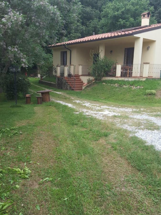 La Casa Della Quercia ξενώνας Lorenzana Εξωτερικό φωτογραφία